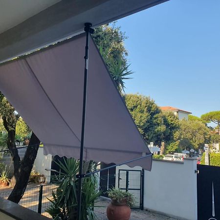 Lecci Al Mare Apartment San Vincenzo Bagian luar foto