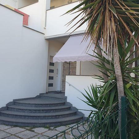Lecci Al Mare Apartment San Vincenzo Bagian luar foto