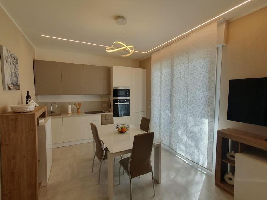 Lecci Al Mare Apartment San Vincenzo Bagian luar foto