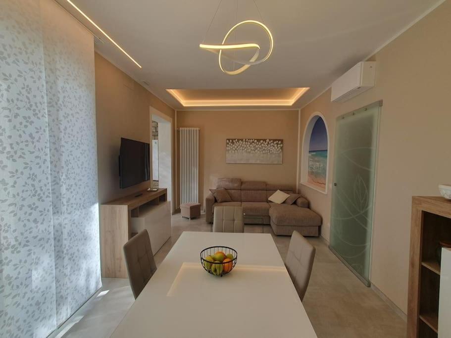 Lecci Al Mare Apartment San Vincenzo Bagian luar foto