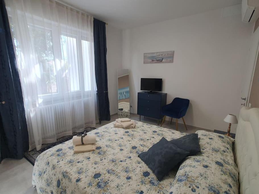 Lecci Al Mare Apartment San Vincenzo Bagian luar foto