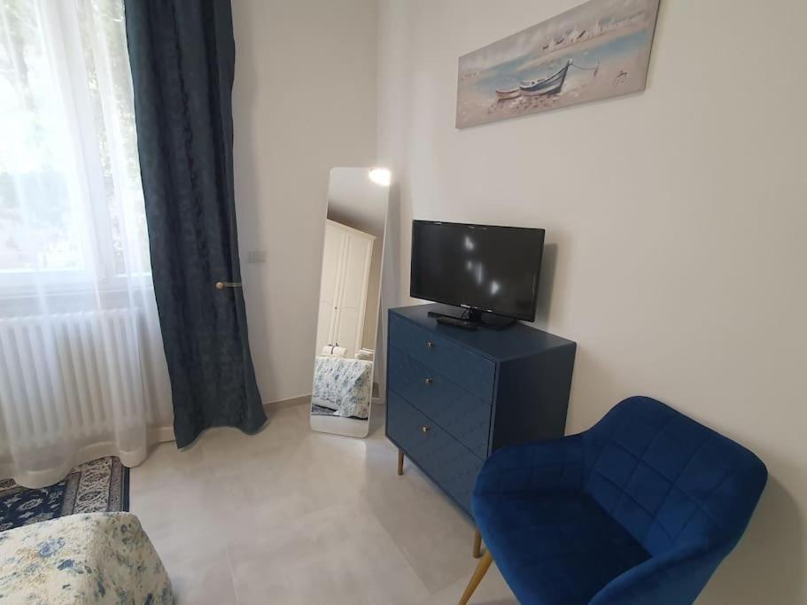 Lecci Al Mare Apartment San Vincenzo Bagian luar foto