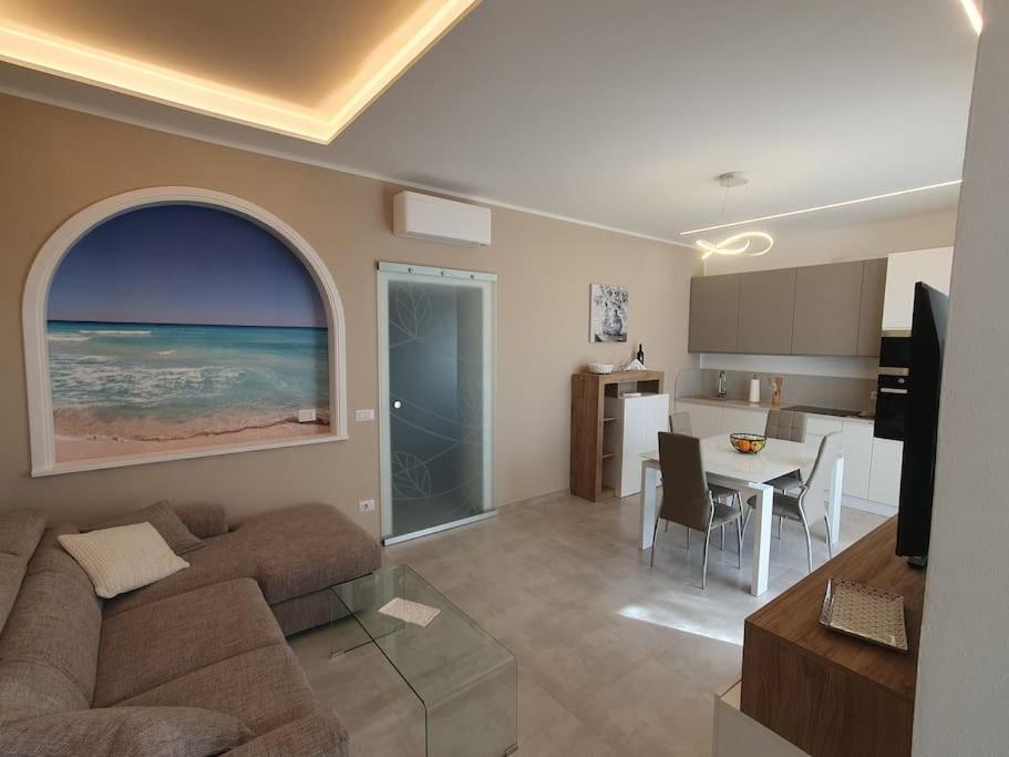 Lecci Al Mare Apartment San Vincenzo Bagian luar foto